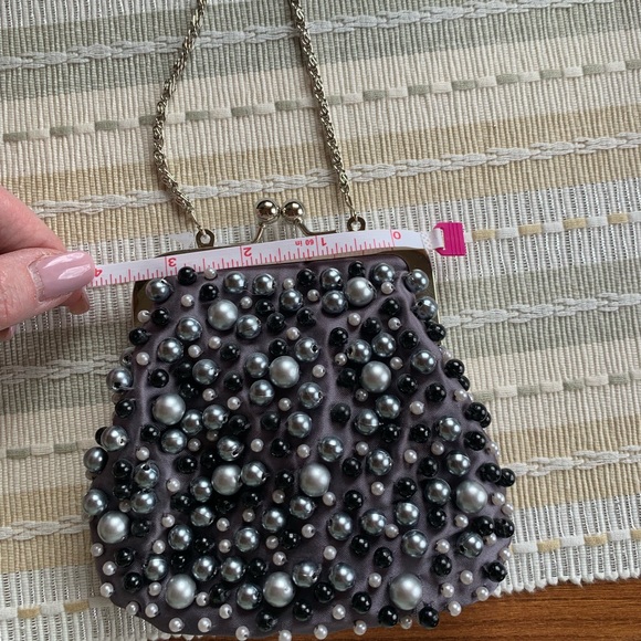 💎NWT‼️ Timeless 2-way Kiss-lock Beaded Evening Bag - shades of gray ✨✨✨ - Picture 5 of 8